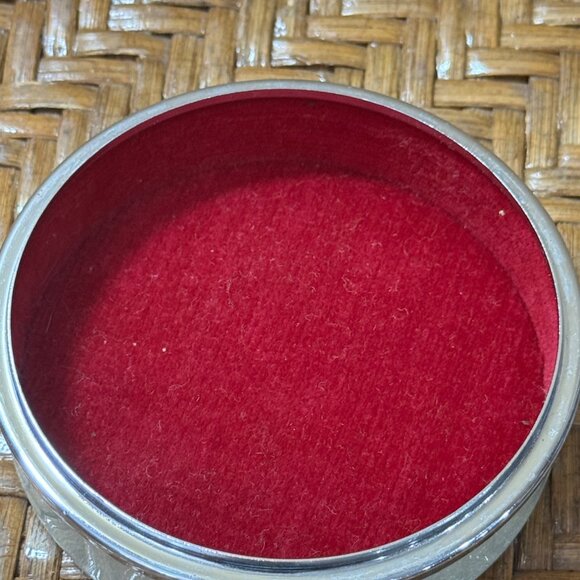 Decorative Floral Trinket Box With Velvet Lining - Picture 7 of 8